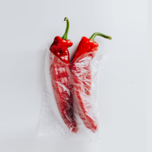 Bienvenue sur le site de notre ferme solidaire en maraîchage biologique :) (site en construction) red chillies
